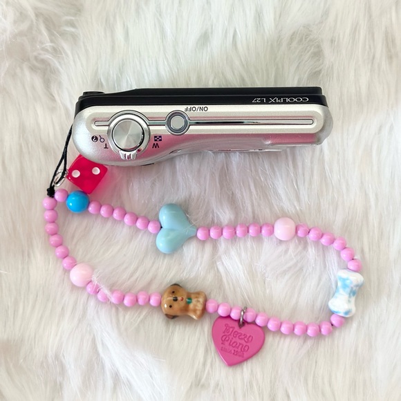 Nikon Coolpix L27 digital camera TESTED - Picture 3 of 8